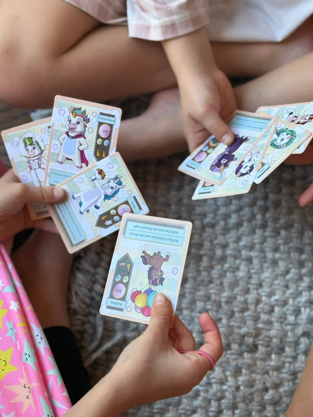 Unicorn Friends 15 Card Trading Pack